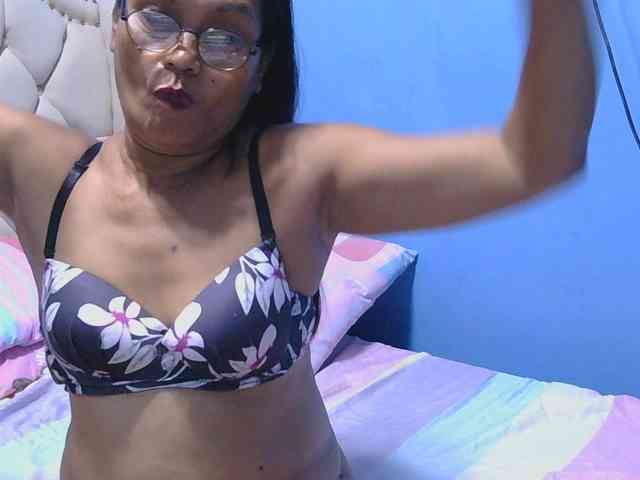 hOtGranny4u webcam