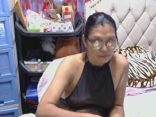 hOtGranny4u hOtGranny4u