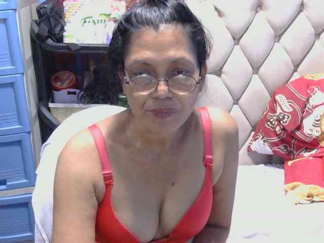 hOtGranny4u webcam