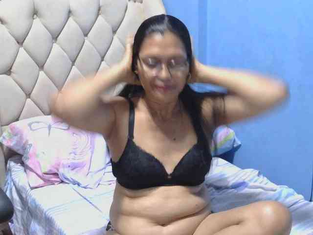 hOtGranny4u webcam