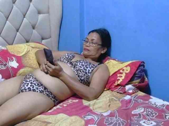 hOtGranny4u hOtGranny4u