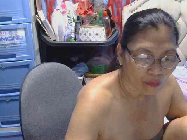 hOtGranny4u webcam