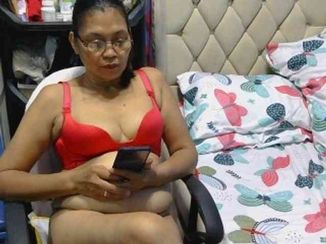 hOtGranny4u webcam