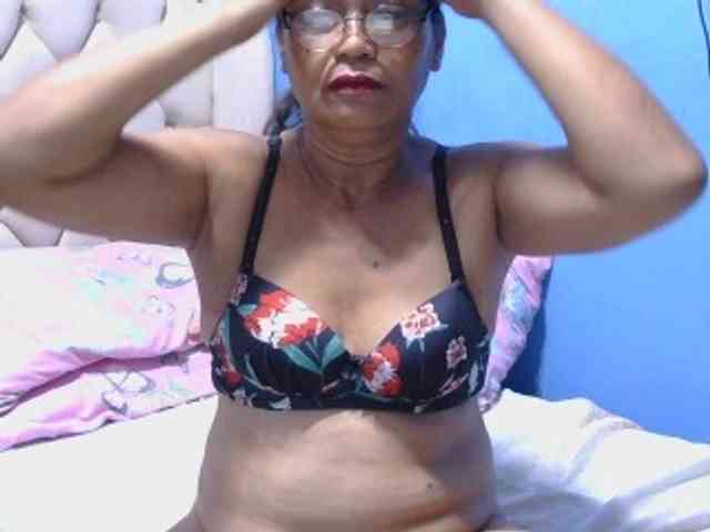 hOtGranny4u