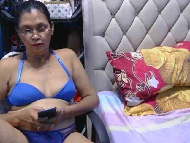 hOtGranny4u webcam