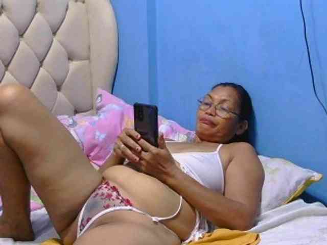 hOtGranny4u webcam