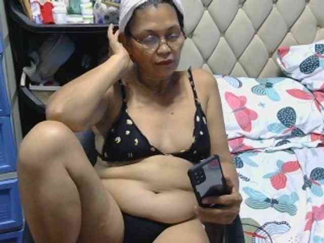 hOtGranny4u webcam