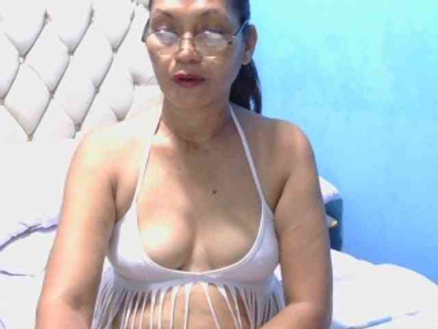hOtGranny4u webcam