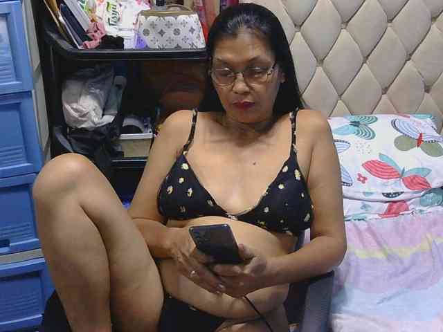 hOtGranny4u webcam