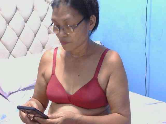 hOtGranny4u webcam