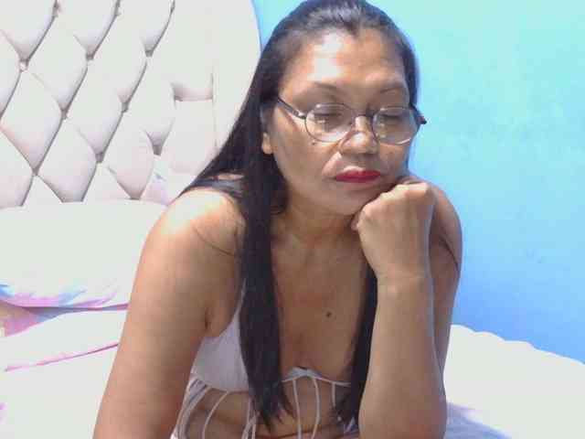 hOtGranny4u webcam