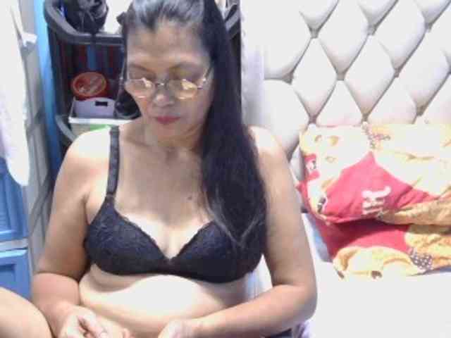 hOtGranny4u webcam