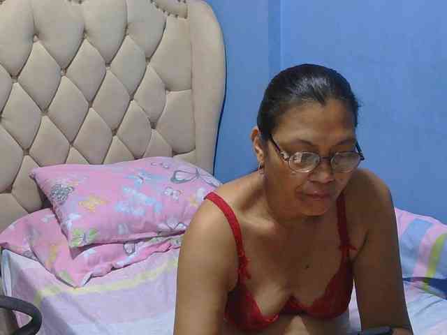 hOtGranny4u webcam