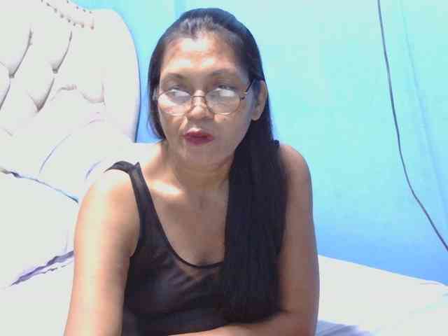 hOtGranny4u webcam