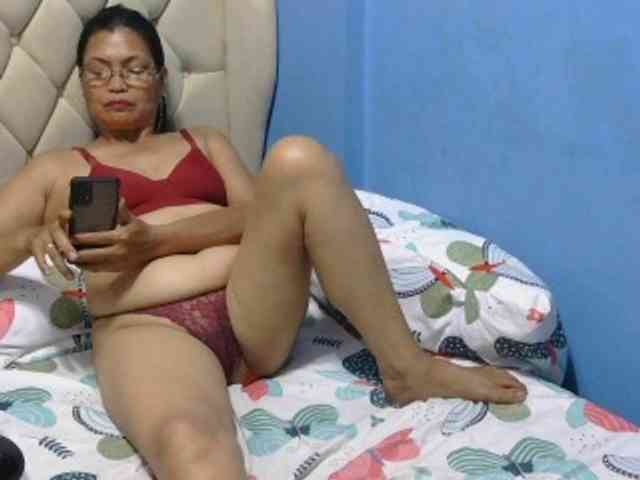 hOtGranny4u webcam