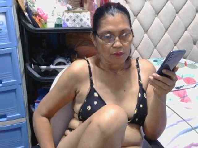 hOtGranny4u webcam