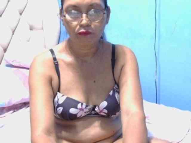 hOtGranny4u webcam