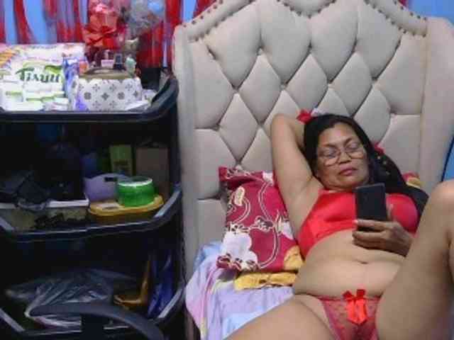 hOtGranny4u