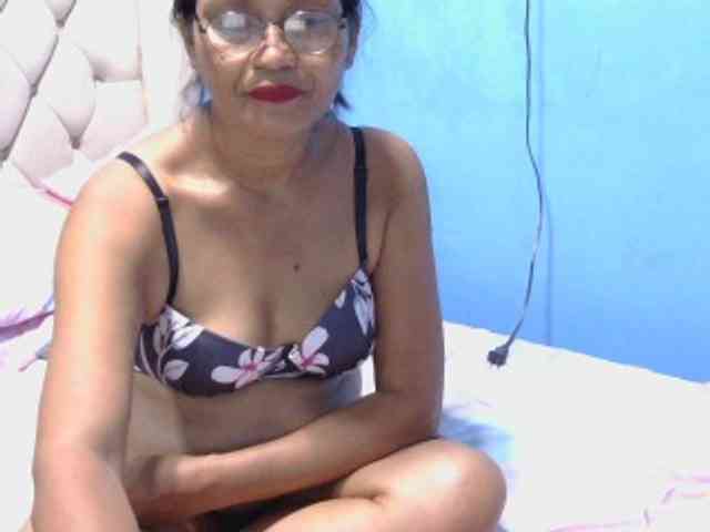 hOtGranny4u webcam