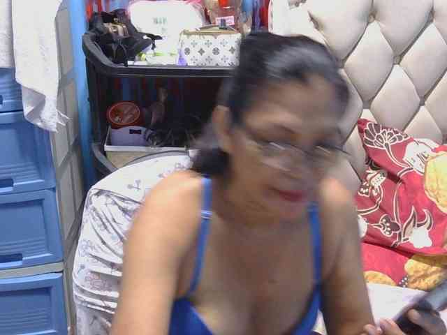 hOtGranny4u webcam