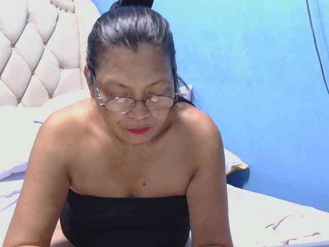hOtGranny4u webcam