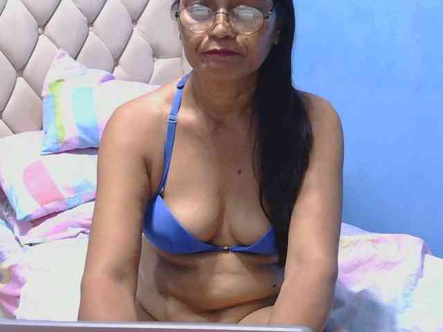 hOtGranny4u webcam
