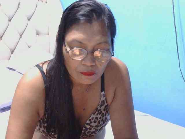 hOtGranny4u webcam