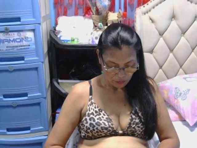 hOtGranny4u webcam
