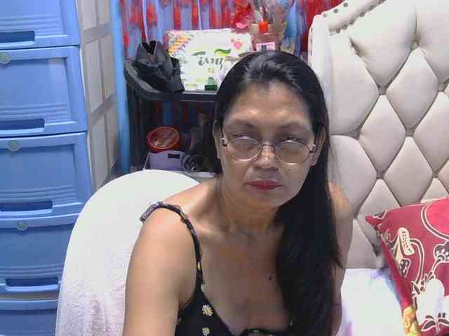 hOtGranny4u webcam