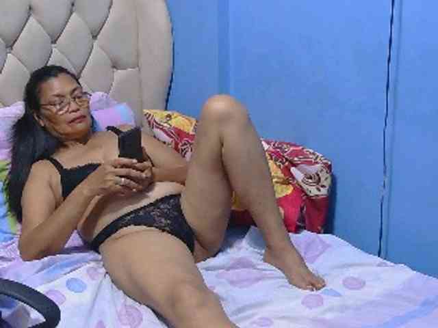 hOtGranny4u webcam