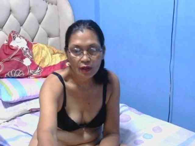 hOtGranny4u webcam