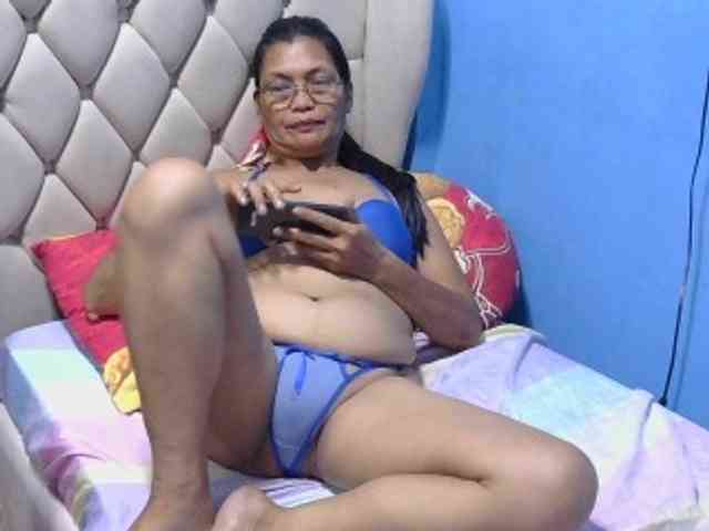 hOtGranny4u webcam