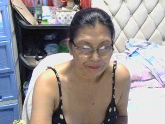 hOtGranny4u webcam