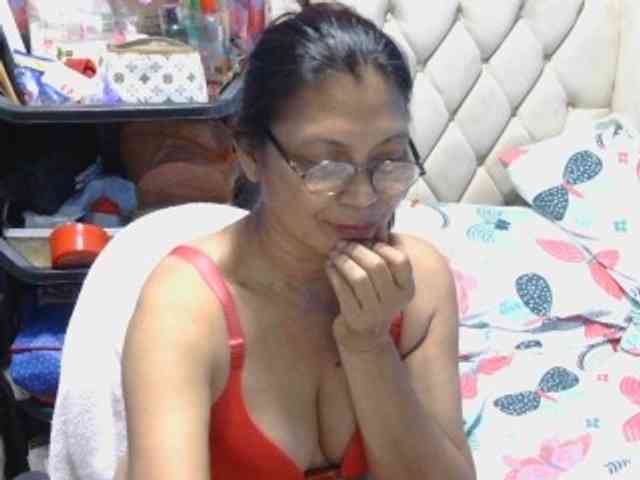 hOtGranny4u hOtGranny4u