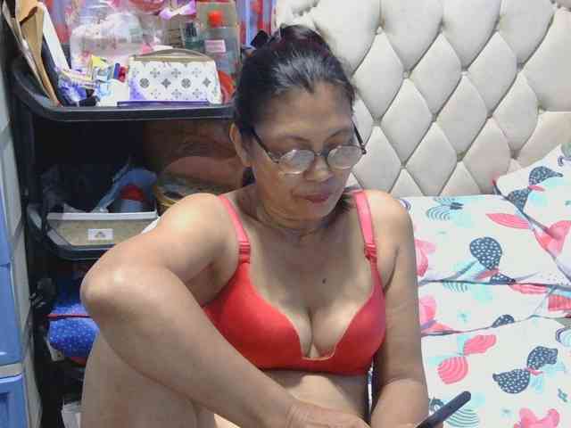 hOtGranny4u hOtGranny4u