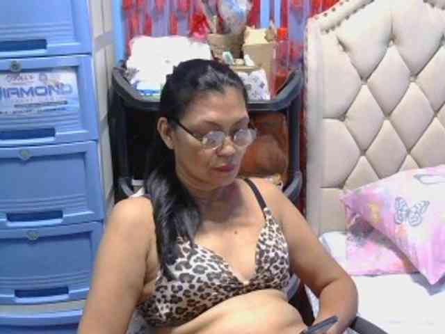 hOtGranny4u webcam