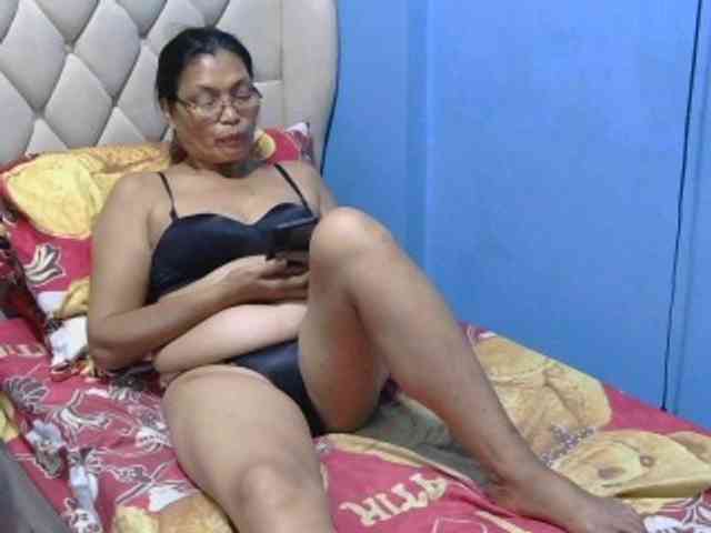 hOtGranny4u hOtGranny4u