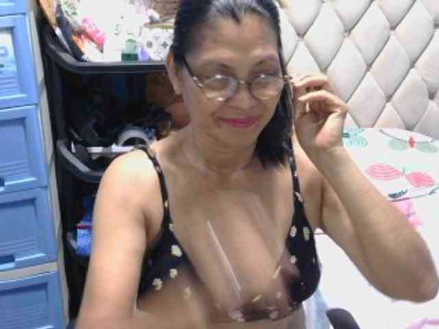 hOtGranny4u webcam