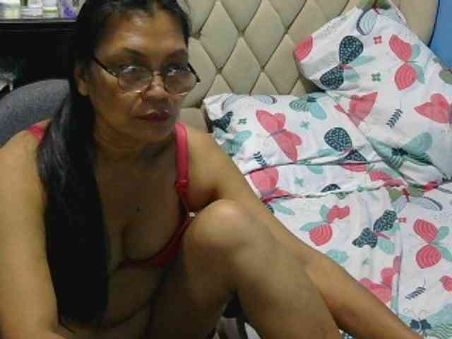 hOtGranny4u hOtGranny4u