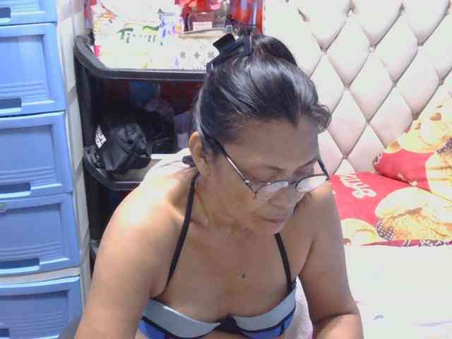 hOtGranny4u