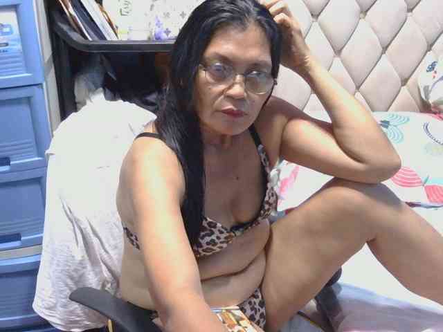 hOtGranny4u webcam
