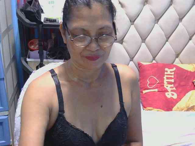 hOtGranny4u webcam