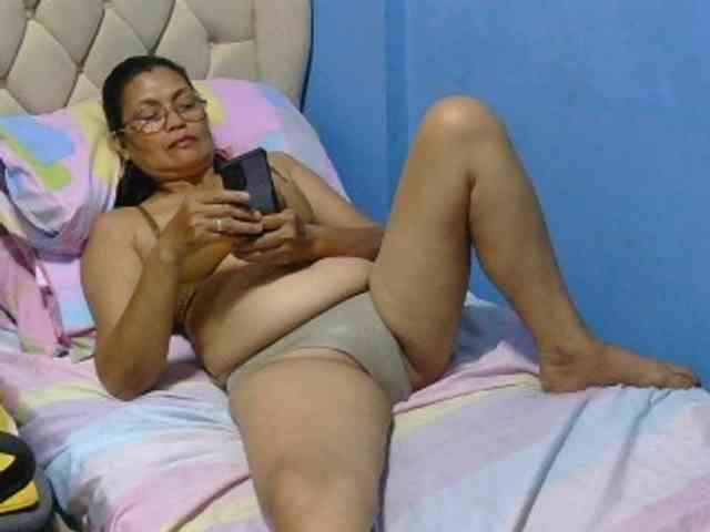 hOtGranny4u hOtGranny4u