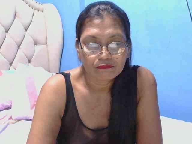 hOtGranny4u webcam