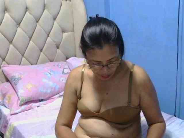 hOtGranny4u webcam