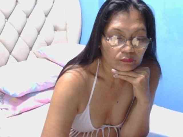 hOtGranny4u webcam