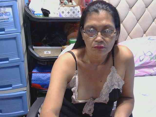 hOtGranny4u webcam