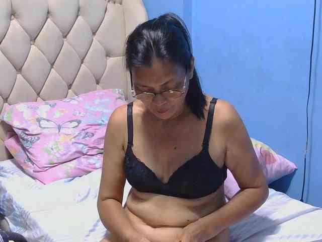 hOtGranny4u hOtGranny4u