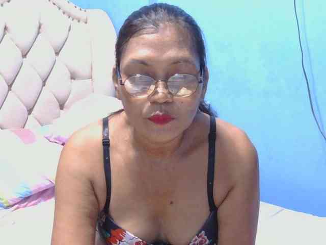 hOtGranny4u webcam