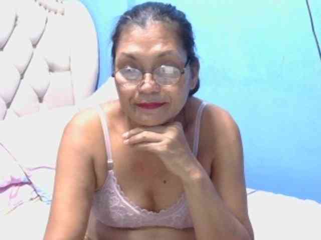 hOtGranny4u webcam